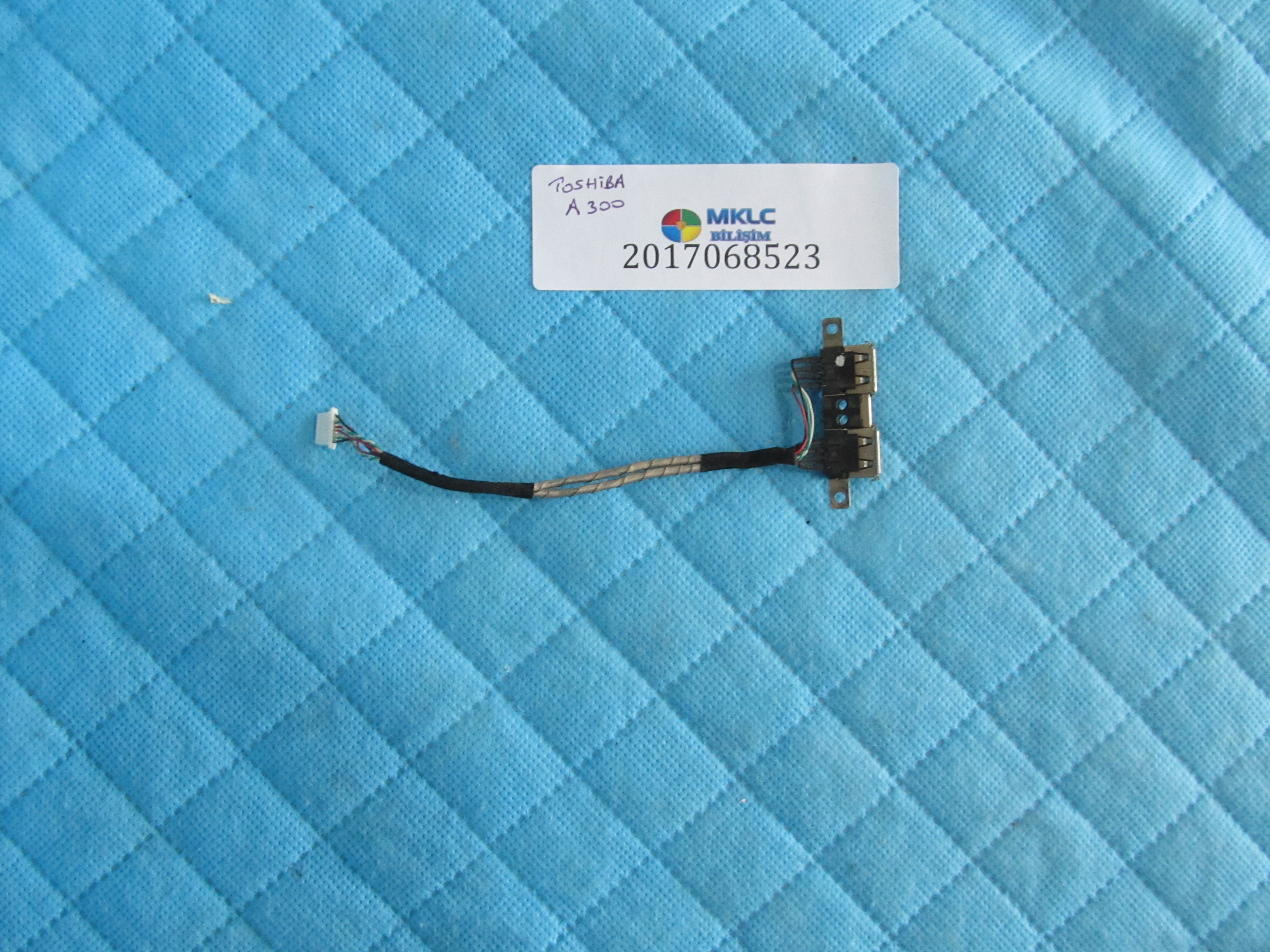 Toshiba a300 usb port flex orjinal ürün
