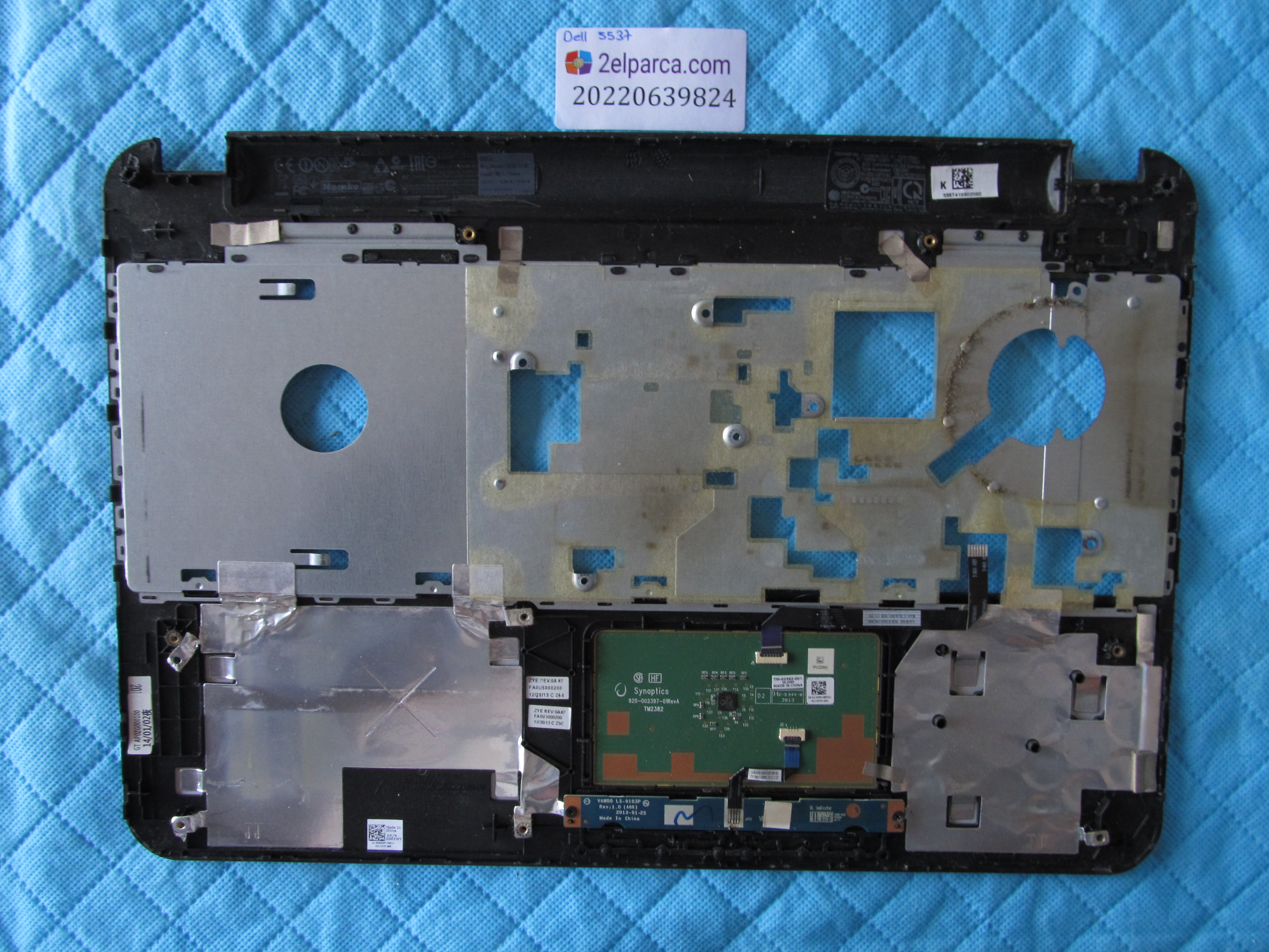 DELL Dell 5537 üst kasa klavye kasa (2 vida yeri tamirli) küçük görsel 2