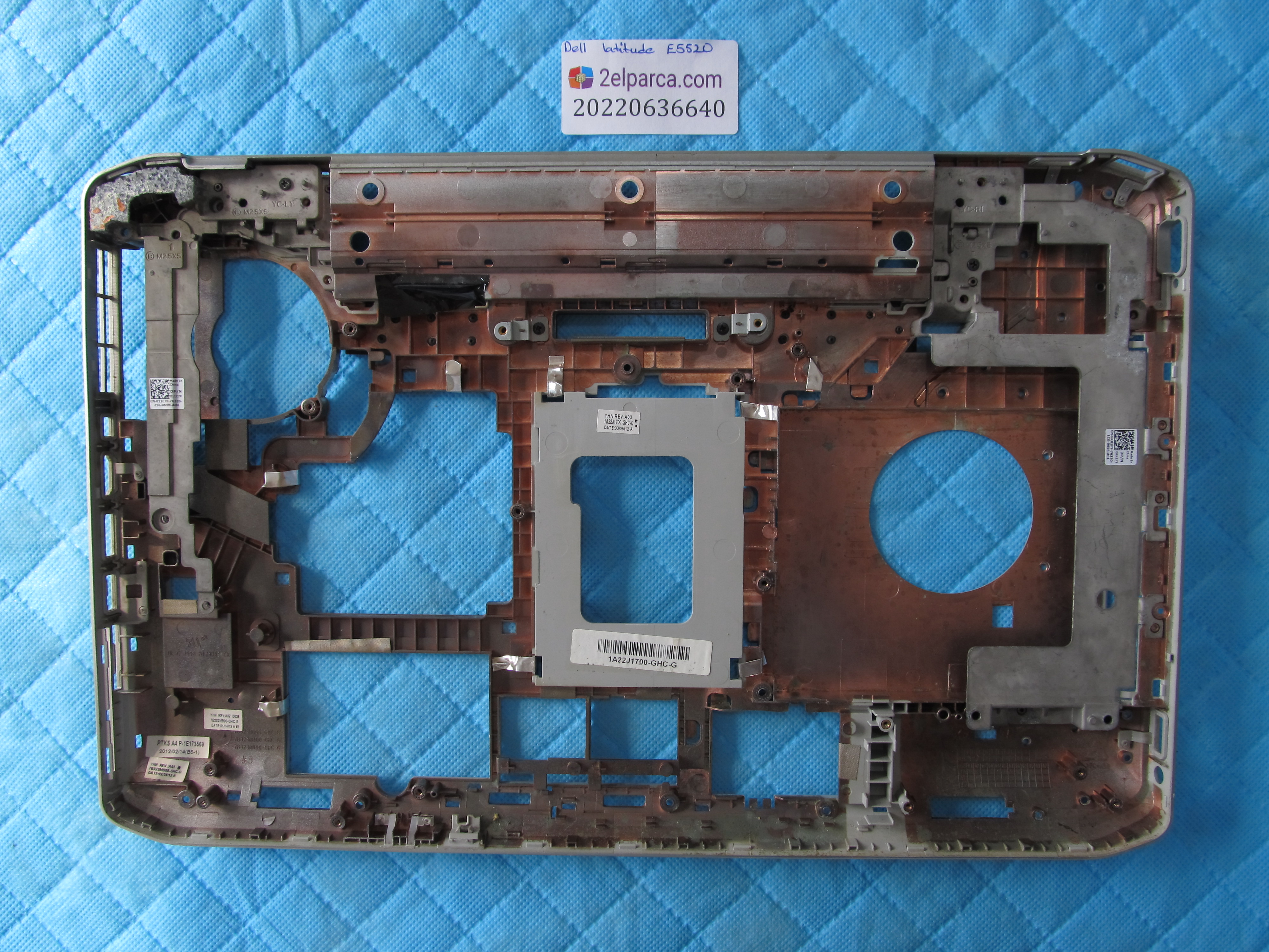 DELL Dell latitude e5520 alt kasa orjinal ürün küçük görsel 2