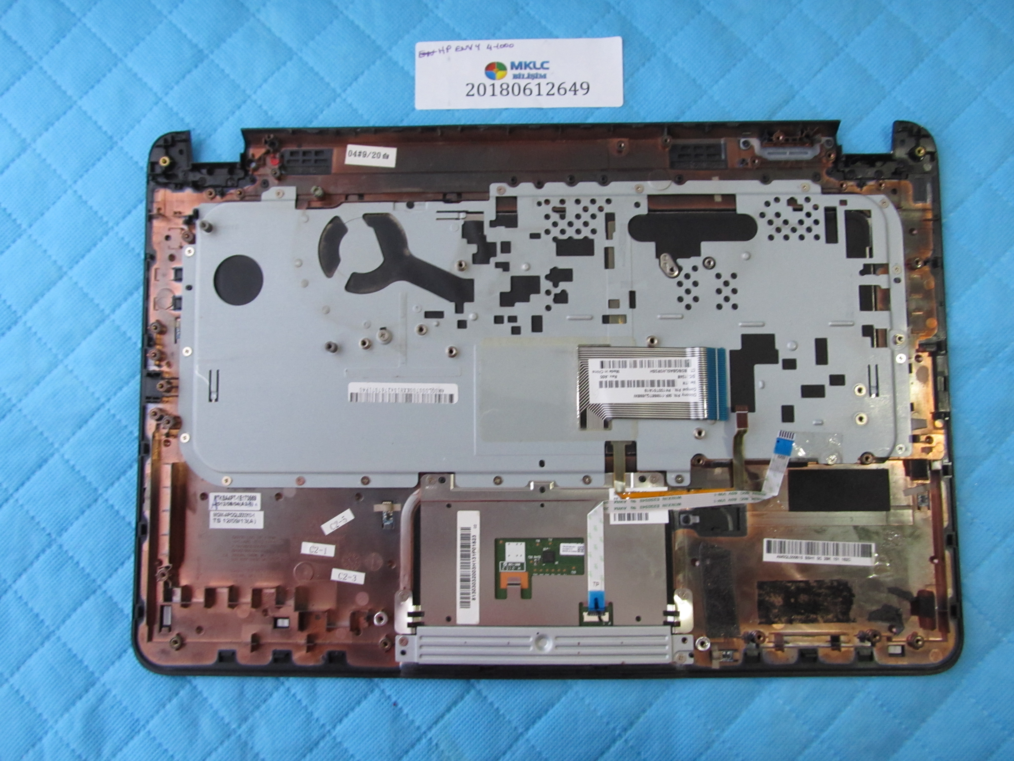 HP Hp envy 4-1000 üst kasa klavye kasa klavye dahil (tek tuş eksik) küçük görsel 2