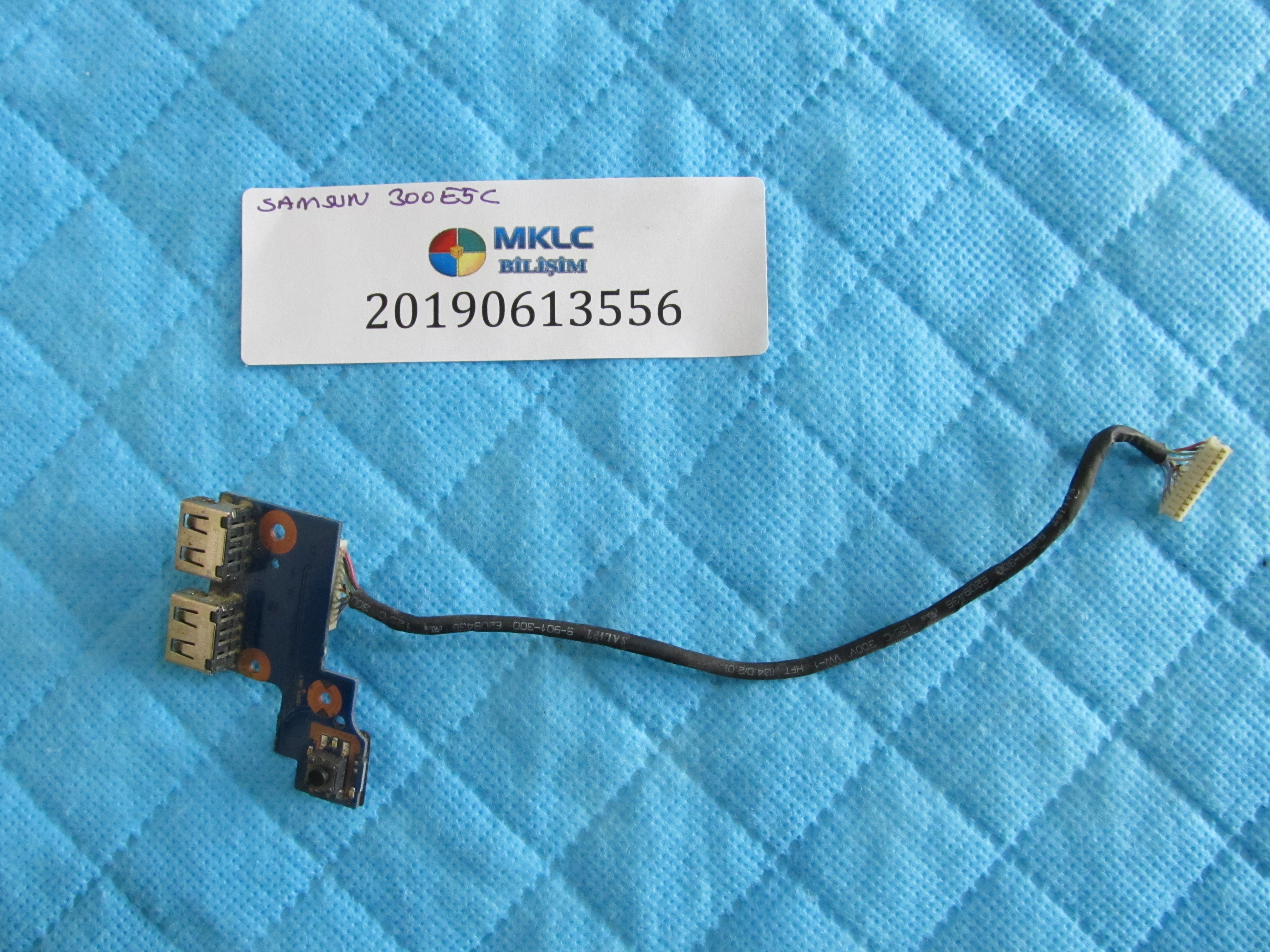 Samsung np300e5c usb port flex ve tetik karti