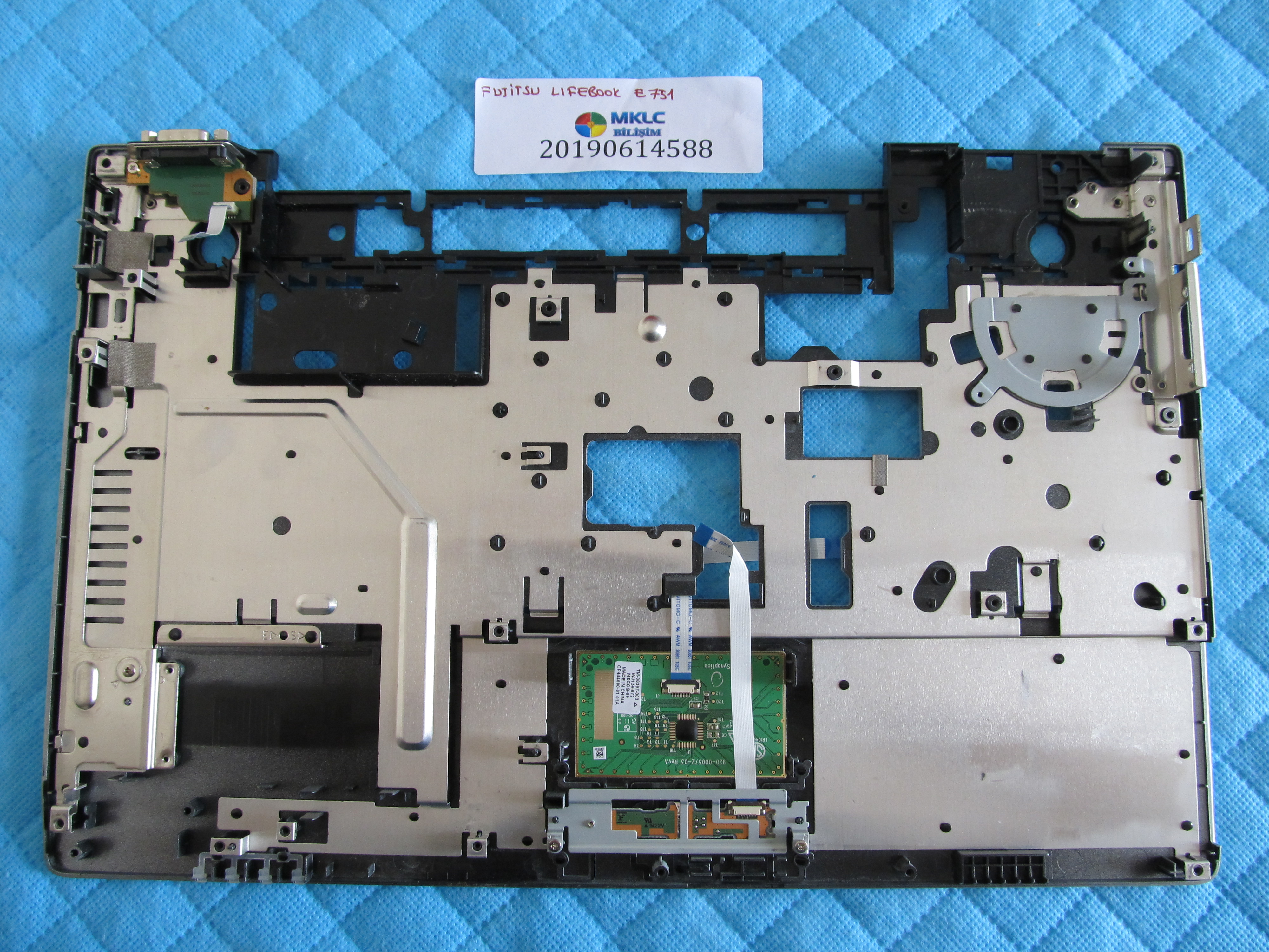 FUJİTSU Fujitsu lifebook e751 üst kasa klavye kasasi orjinal ürün küçük görsel 2