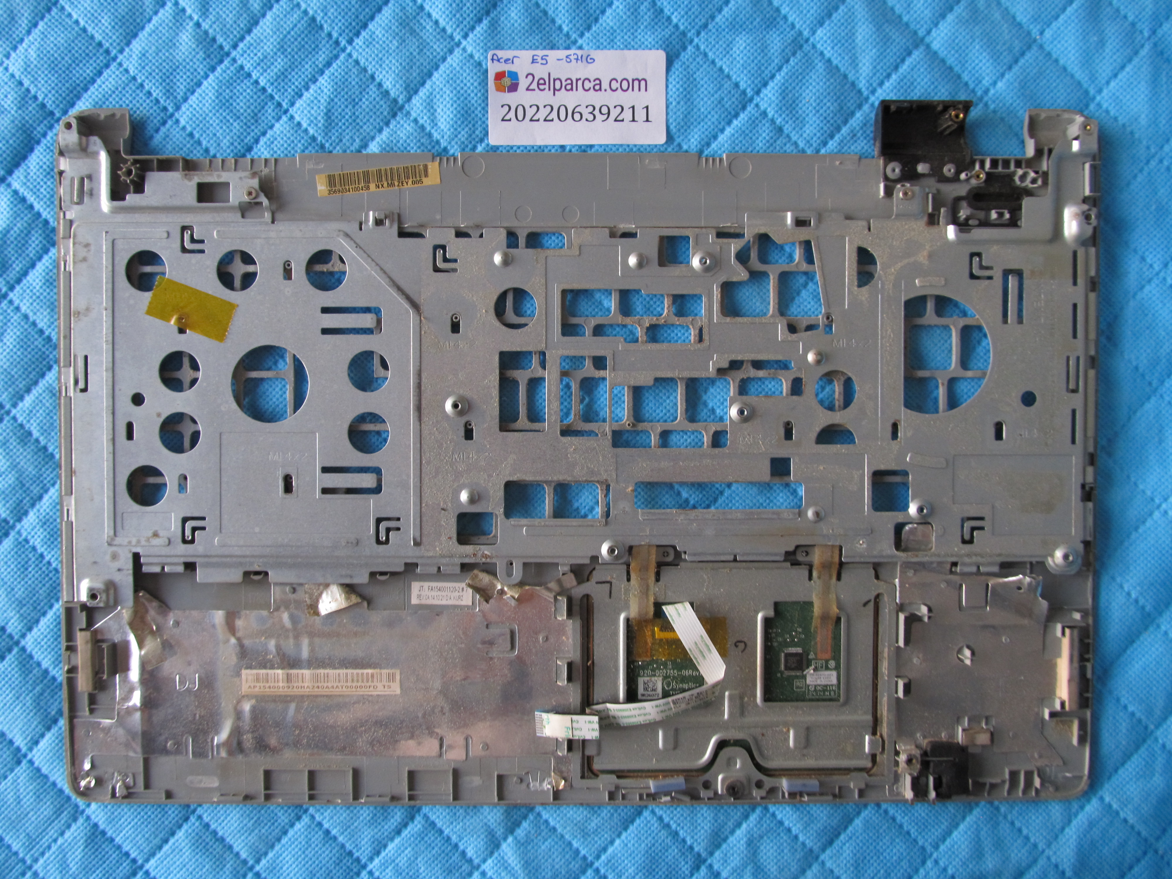 ACER Acer e5-571g üst kasa klavye kasasi (klavye yok) 3-4 vida yeri tamirlik 1 menteşe kapaği eksik küçük görsel 2