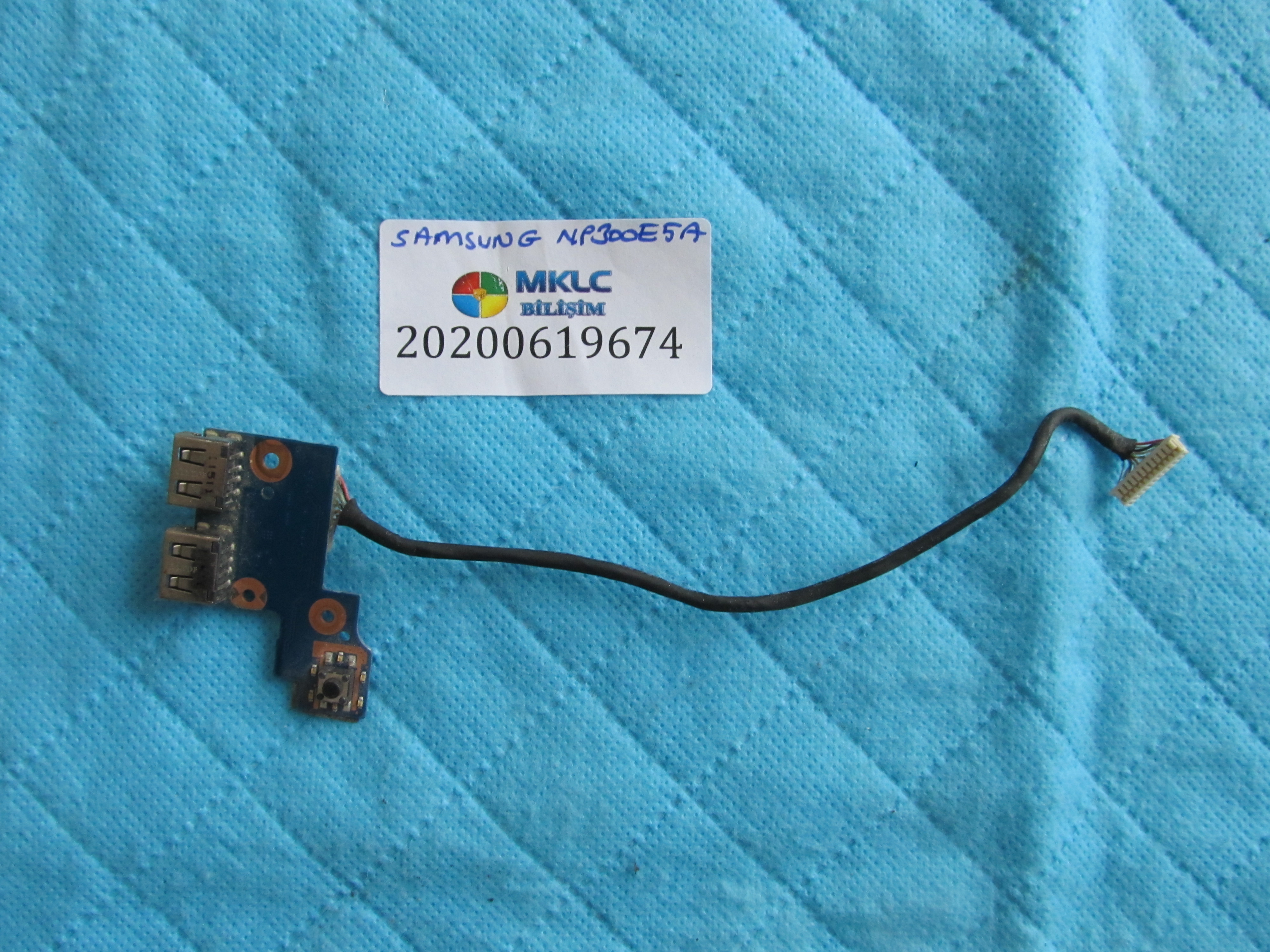Samsung np300e5a usb port flex ve tetik karti