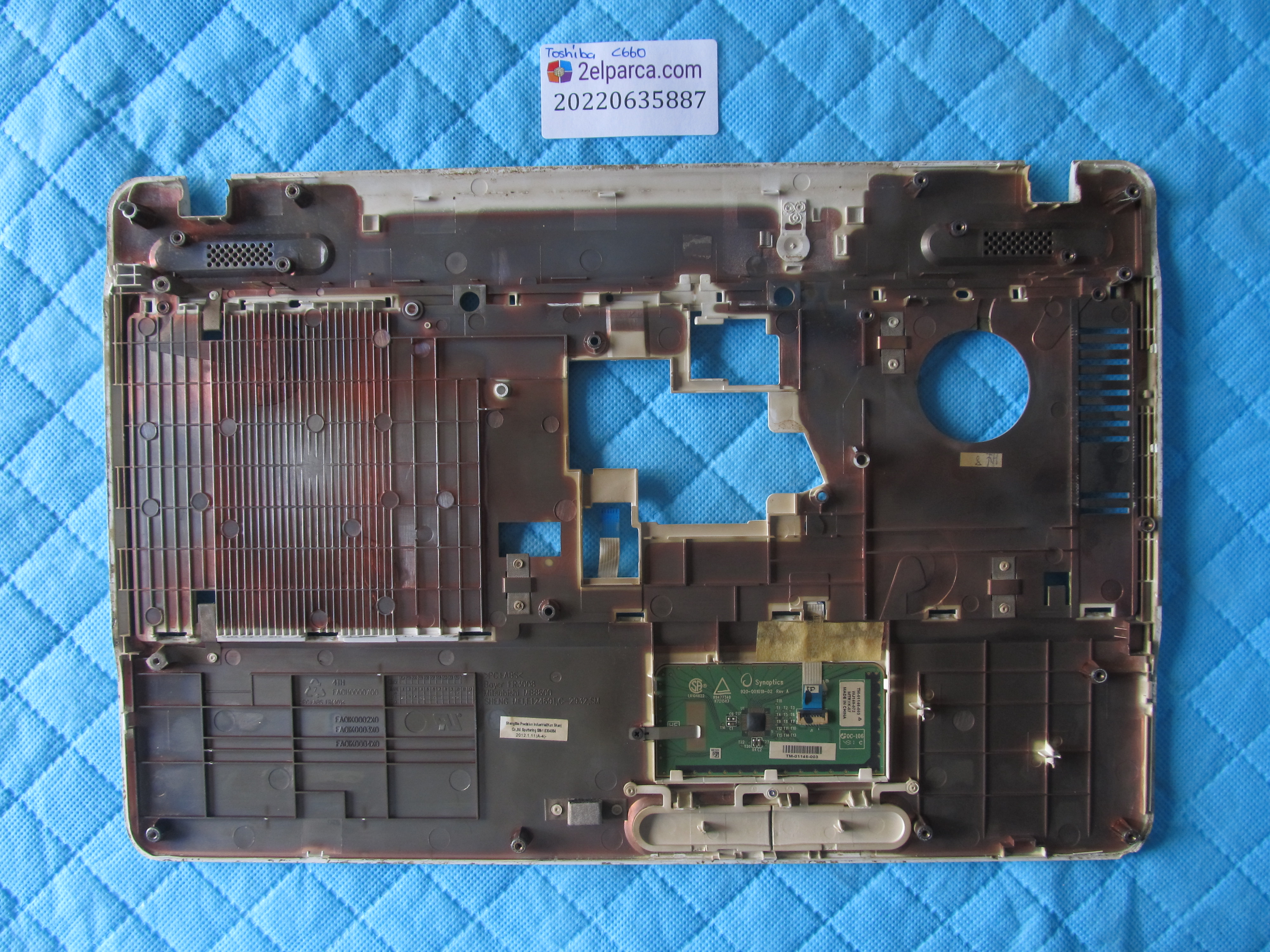 TOSHİBA Toshiba c660 üst kasa klavye kasasi (1 vida yeri tamirli) küçük görsel 2