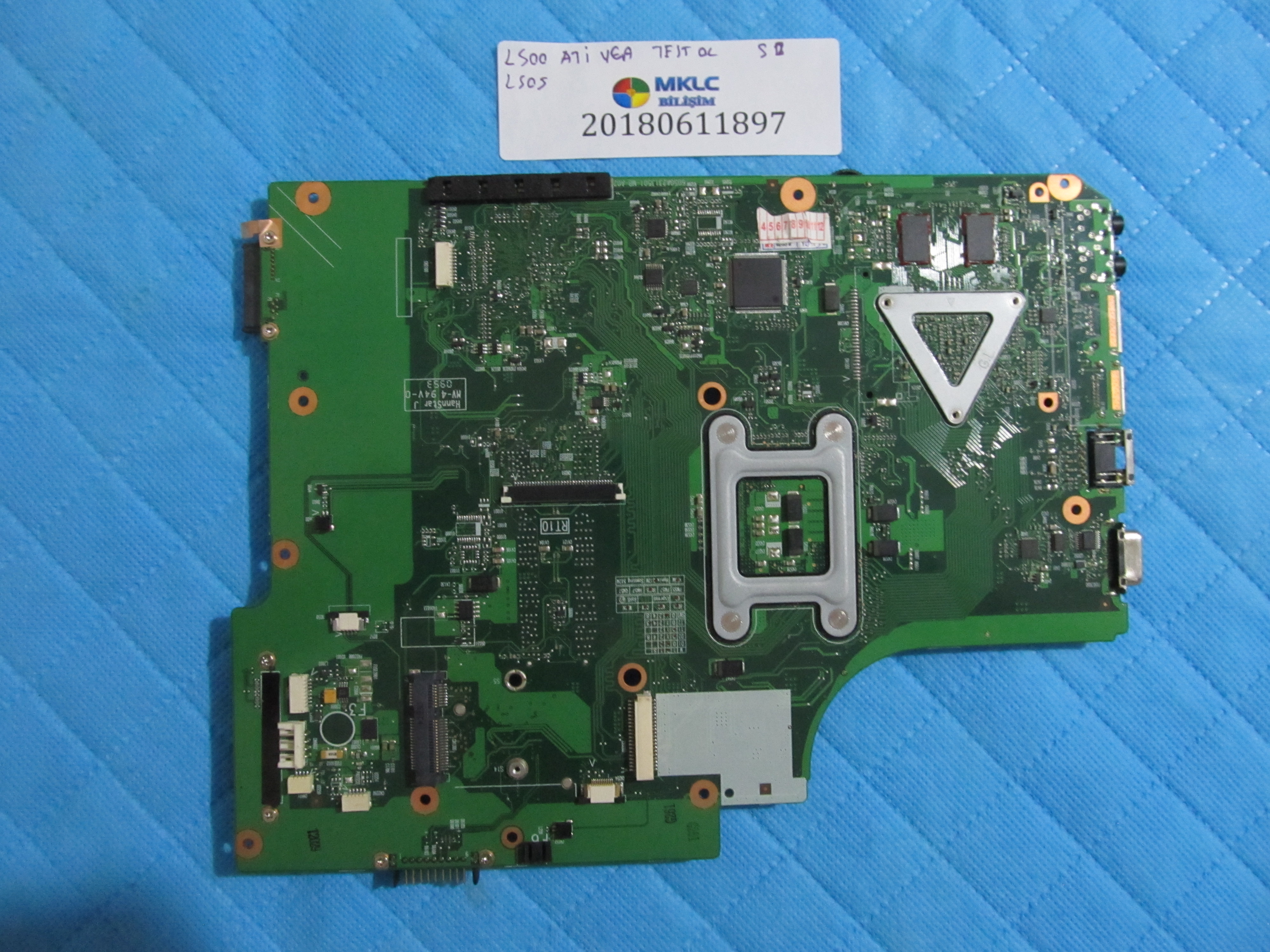 TOSHİBA Toshiba l500 anakart l505 anakart 1gb ekran kartli ati vga küçük görsel 2
