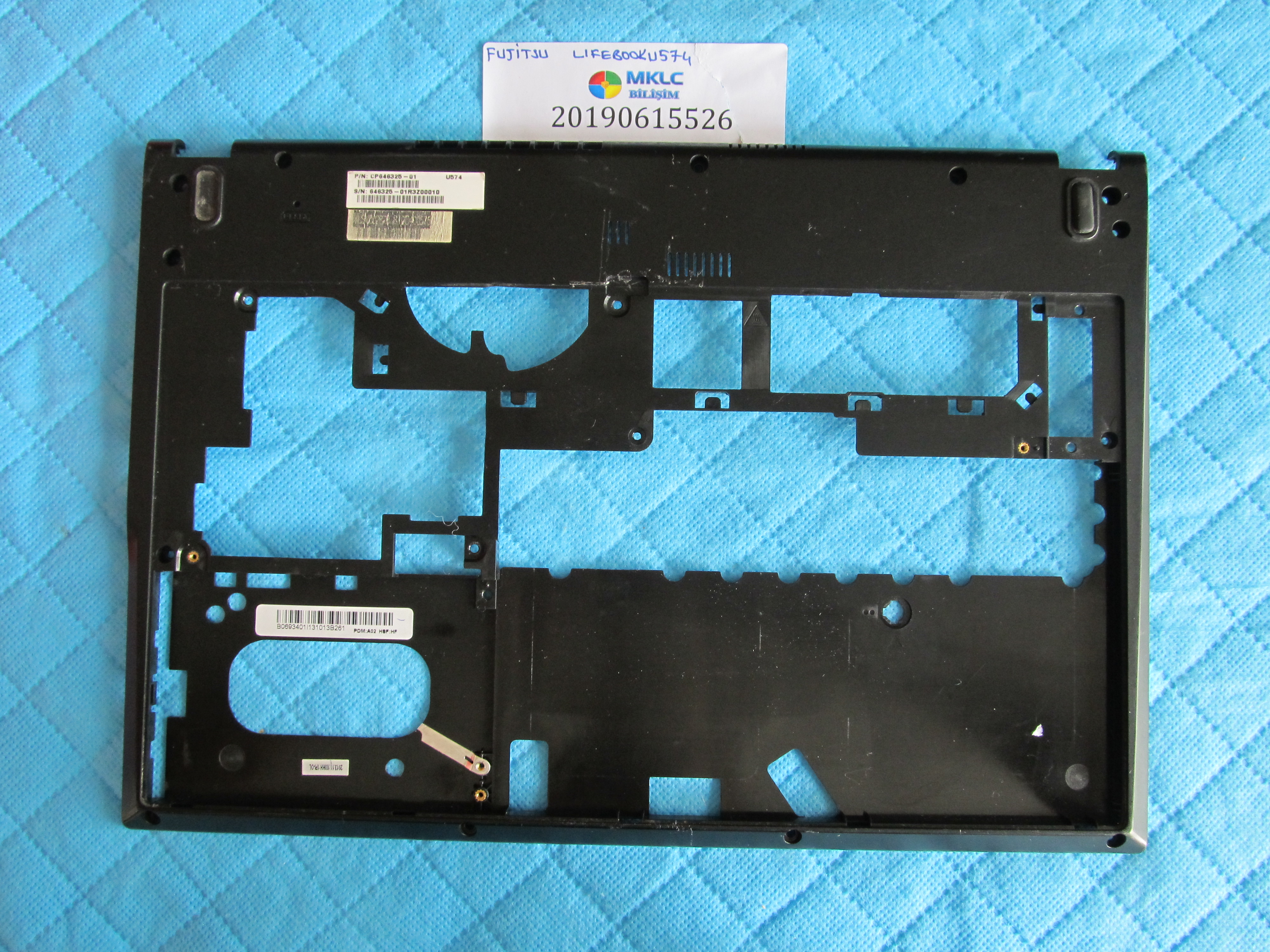 Fujitsu lifebook u574 alt kasa orjinal ürün