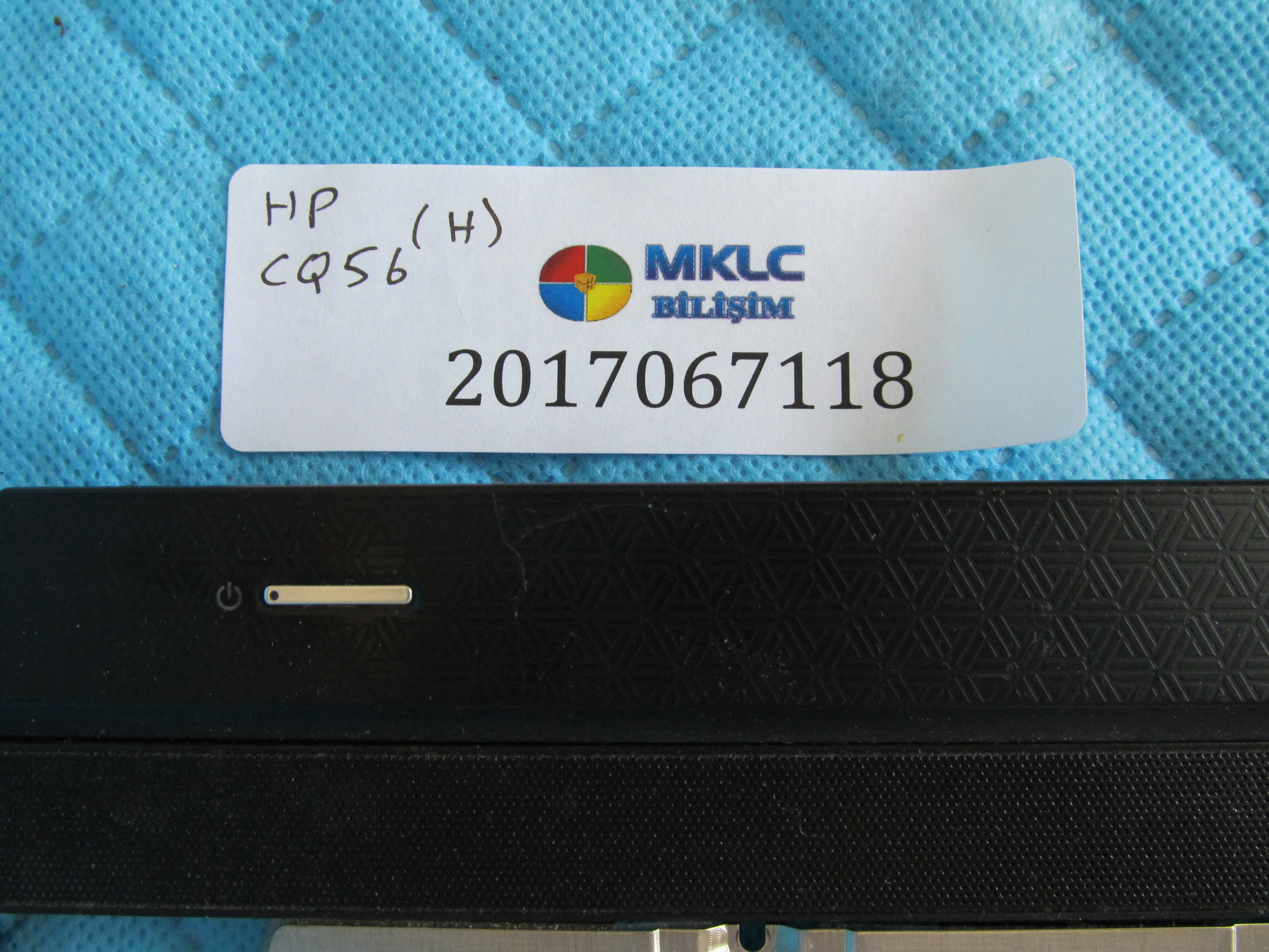 HP Hp cq56 üst kasa klavye kasasi (2 vida yeri tamirli hoparlör dahil) küçük görsel 3