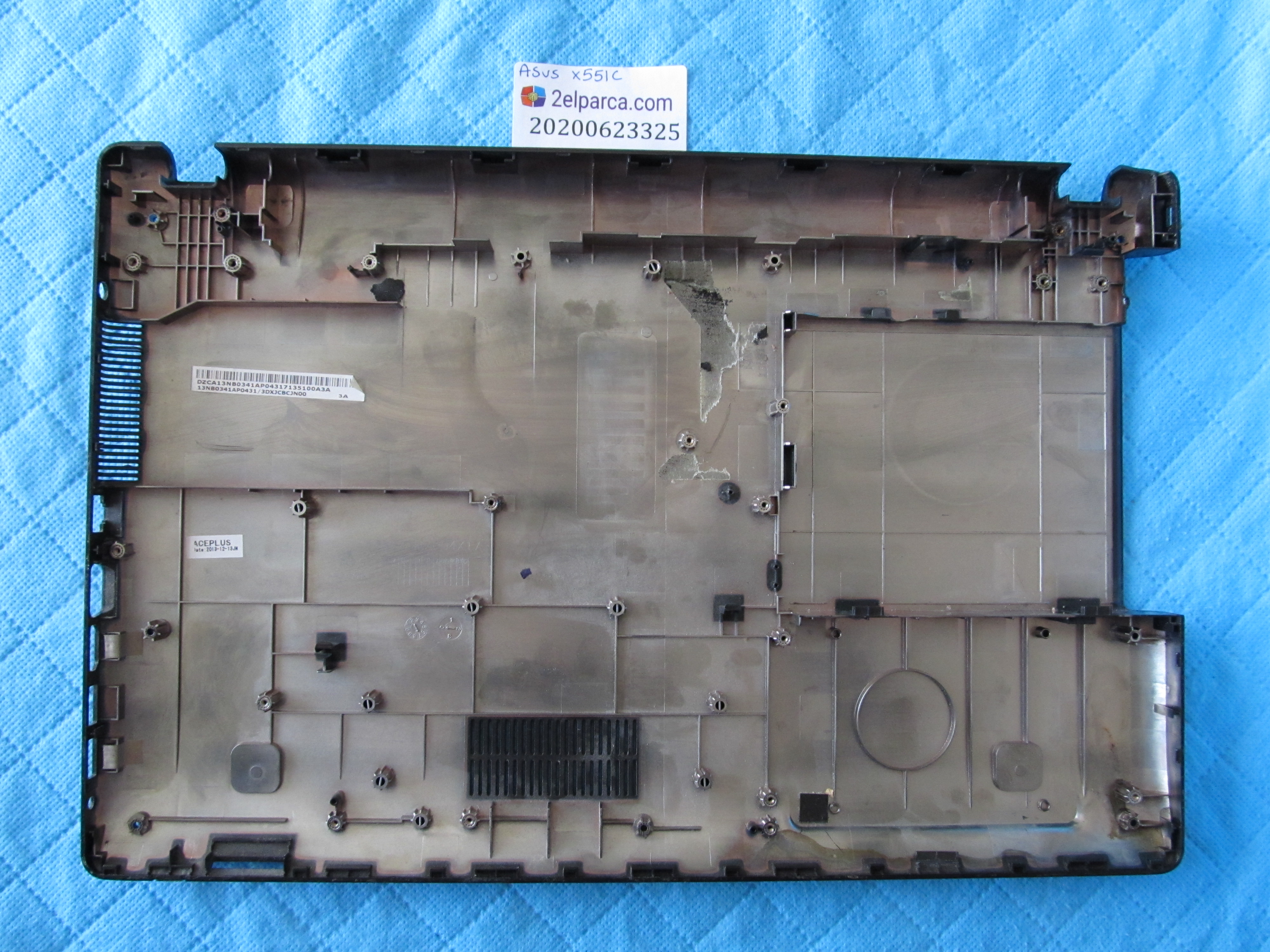 ASUS Asus x551c alt kasa (1 vida yeri tamirli) küçük görsel 2