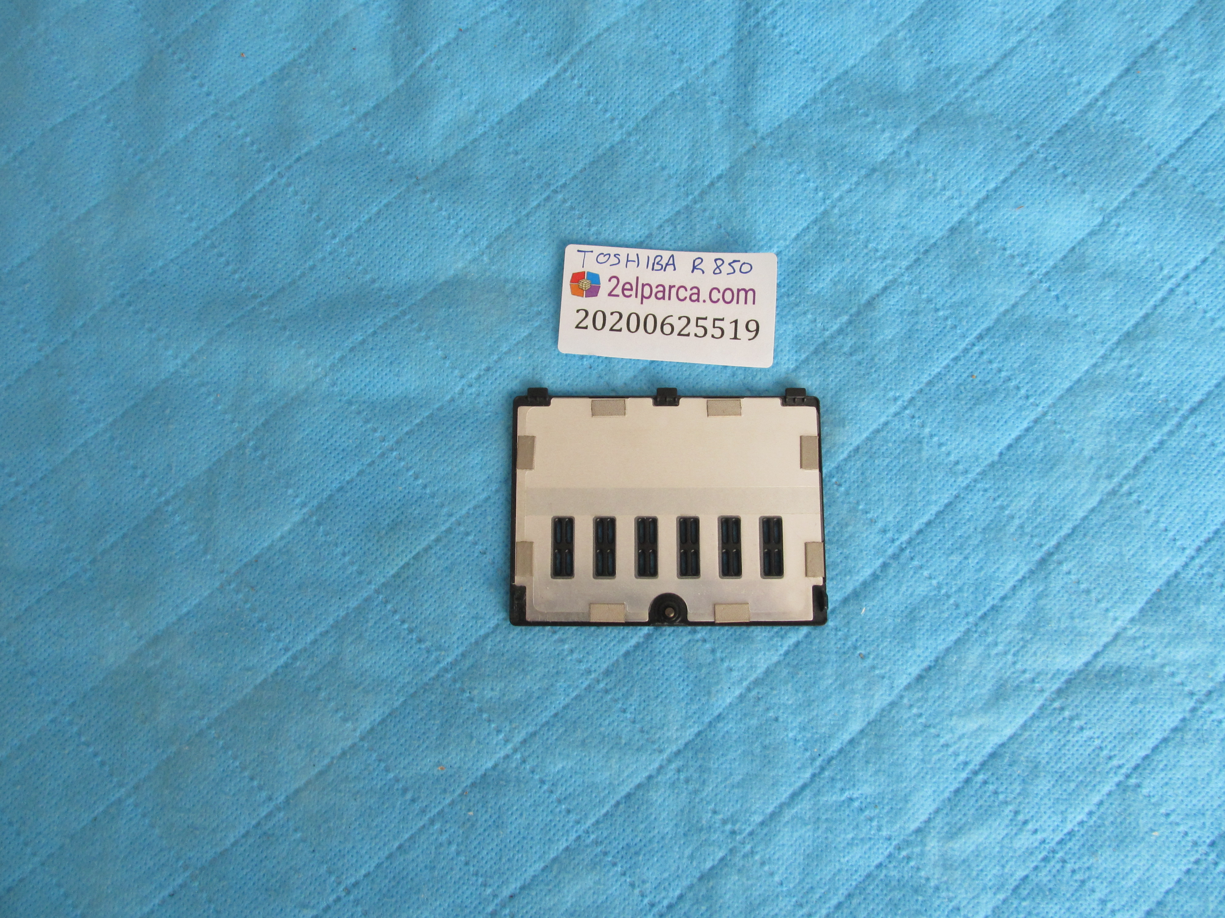 TOSHİBA Toshiba r850 alt kasa kapaği küçük görsel 2