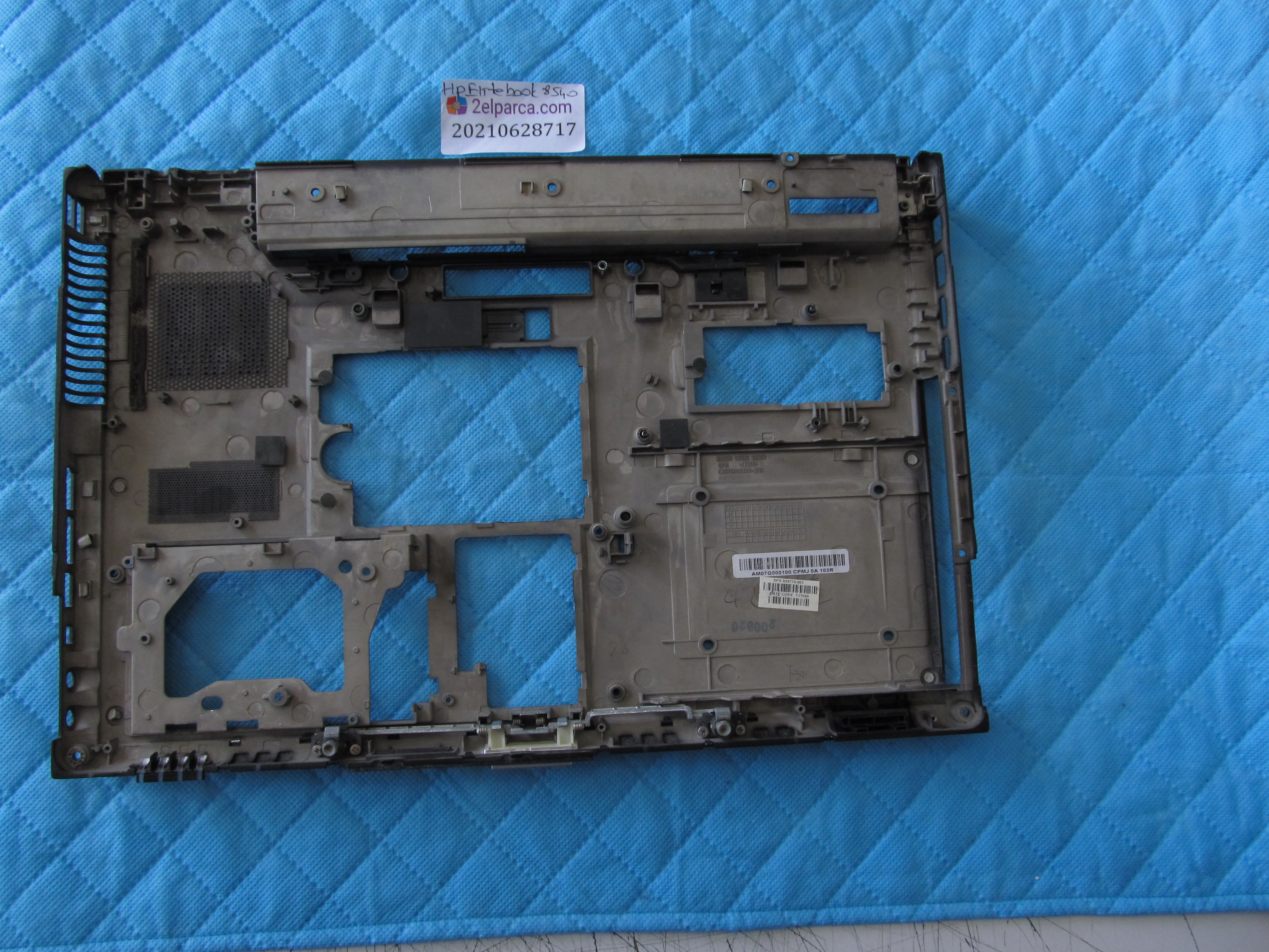 HP Hp elitebook 8540 alt kasa küçük görsel 2