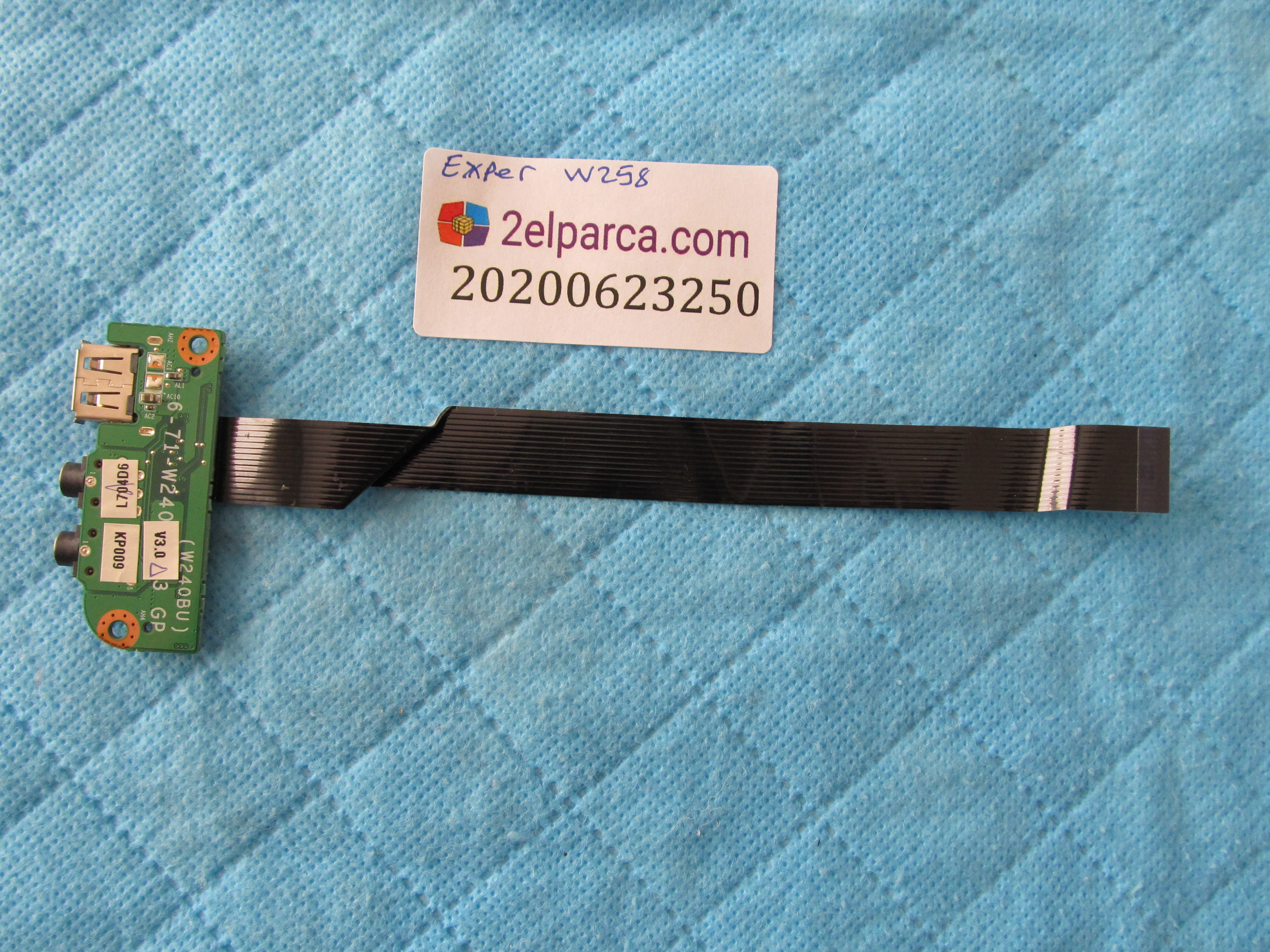 EXPER Exper w258 usb audi port flex orjinal ürün küçük görsel 2