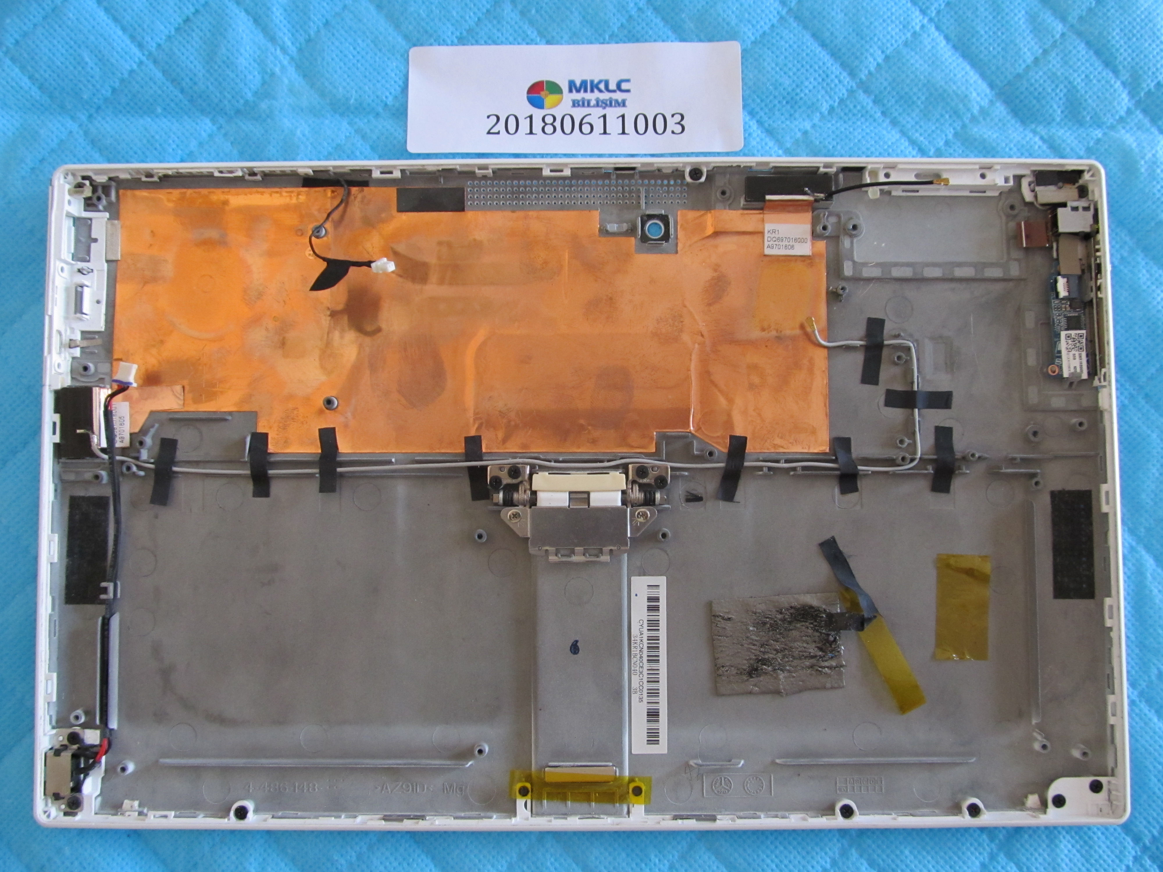 SONY Sony vaio tab 11 ekran arka kapak lcd back cover küçük görsel 2