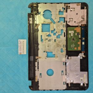 Dell inspiron 5537 üst kasa touchpad ( 1 vida yeri tamirli ) orjinal ürün
